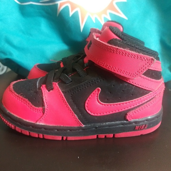 Shoes - Picture 6 of 7